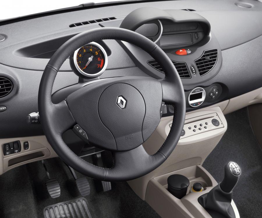  Renault Twingo 2007 года  (фото 77 из 91)